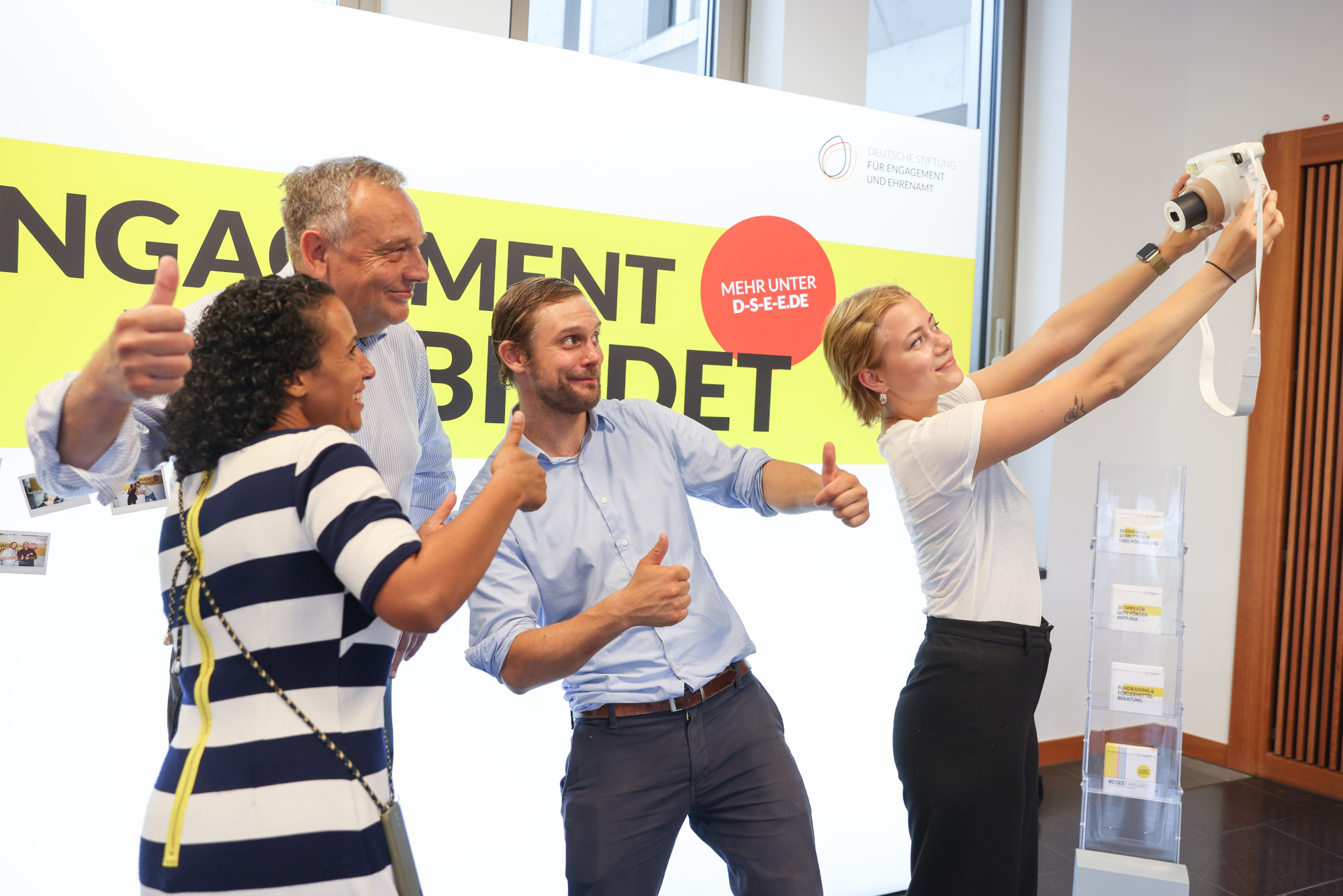 Gruppenselfie beim Tag der offenen Tür