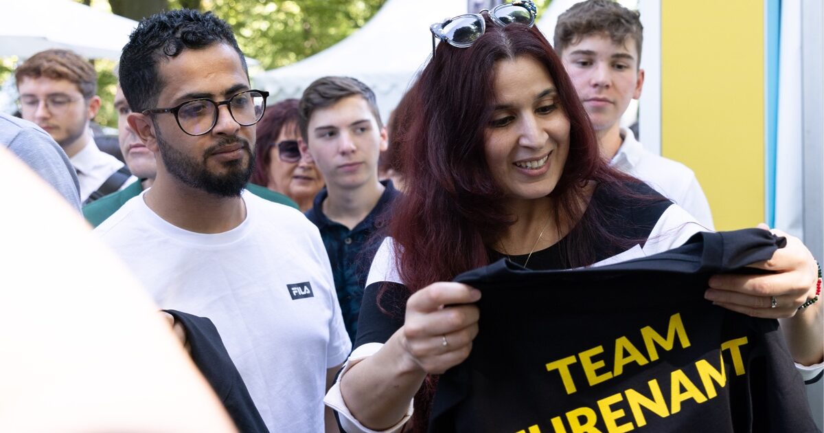 Foto von engagierten Menschen beim Bürgerfest des Bundespräsidenten