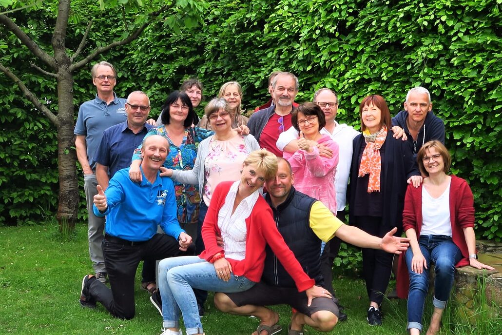 Gruppenfoto von engagierten Menschen