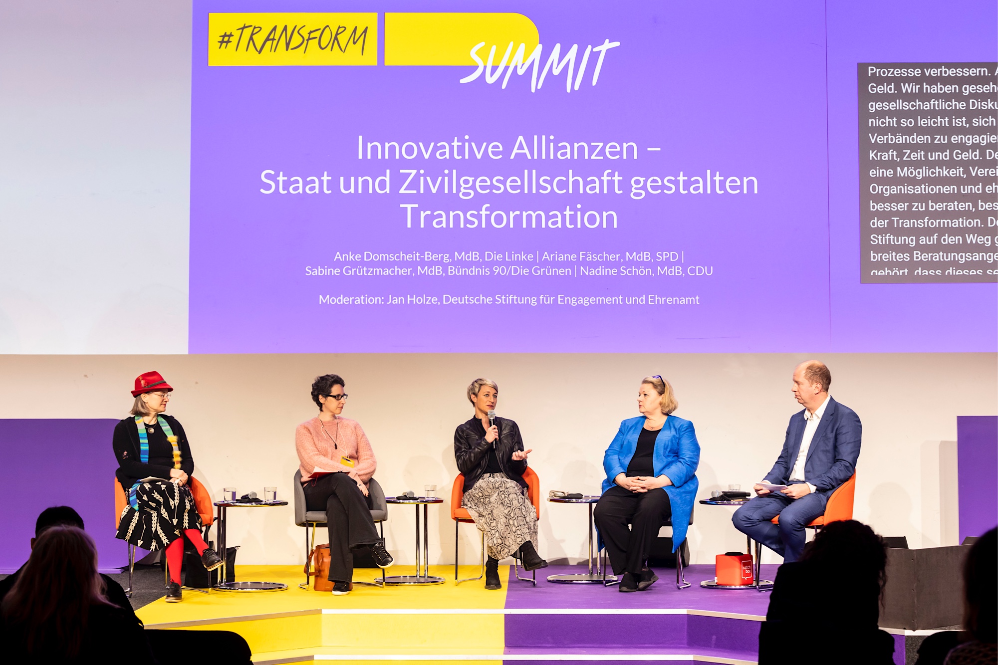 Panel-Diskussion Innovative Allianzen - Staat und Zivilgesellschaft gestalten Transformation