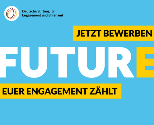 Grafik mit dem Logo der DSEE und dem Text: Jetzt bewerben. FuturE. Euer Engagement zählt