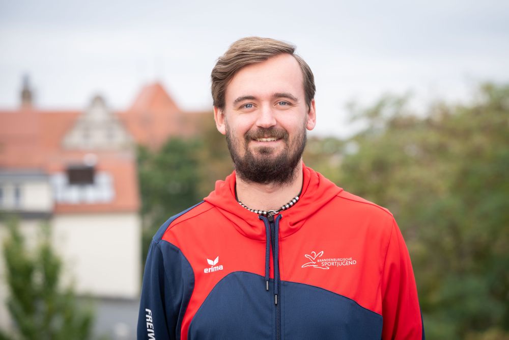 Porträtfoto Adam Eager